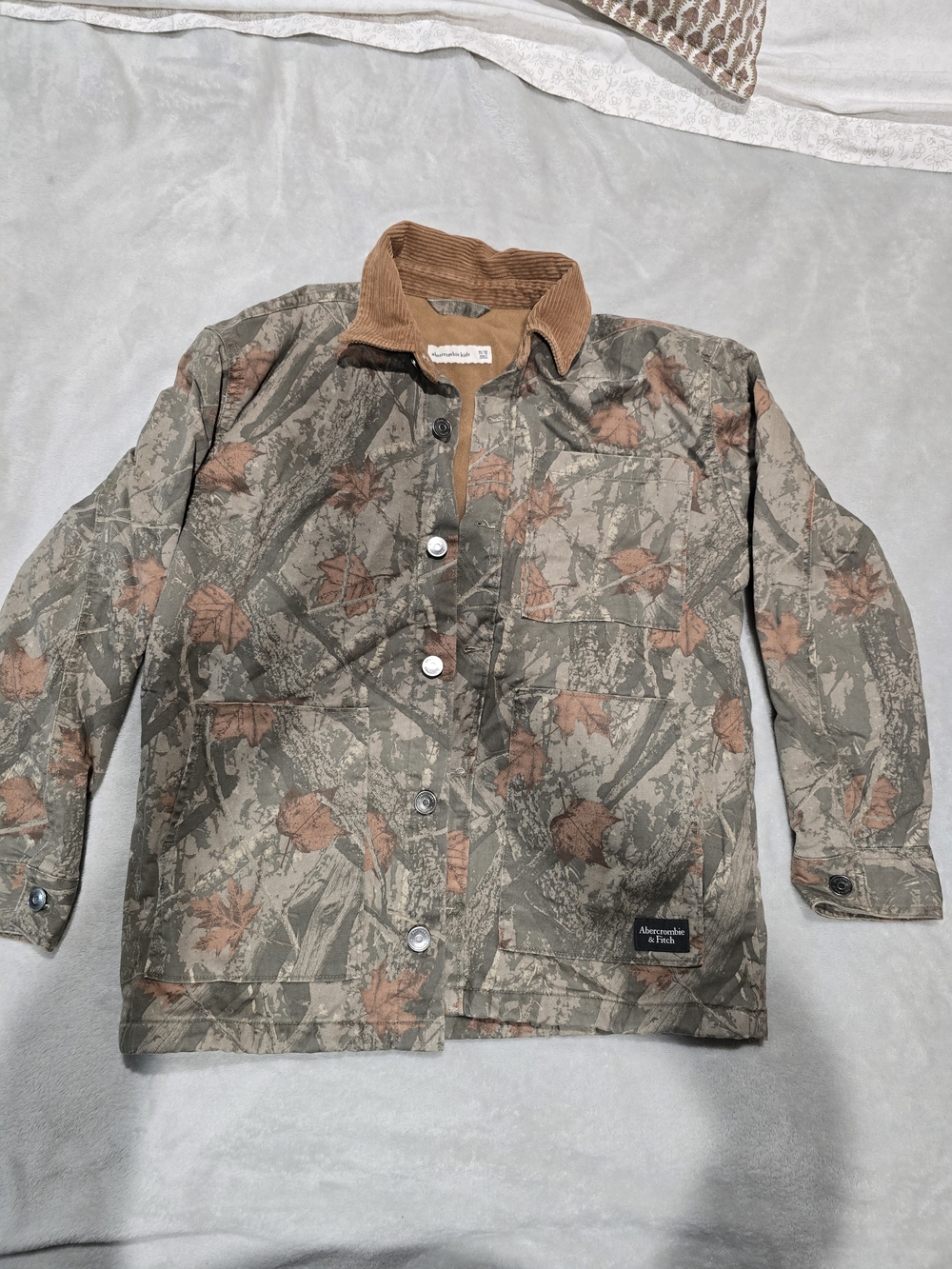 Kids Camouflage Leaf Print Jacket with Corduroy Collar